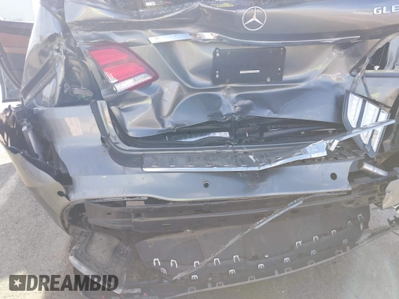 2018 Mercedes-Benz GLE 43 AMG with VIN 4JGDA6EB3JB100851, listed as a IAAI auction lot 41791759 with 70,155 mi miles and . Bid and sale history available at DreamBid. Image 6.