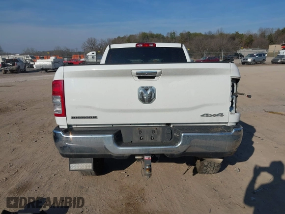 2019 Ram 2500 Big Horn with VIN 3C6UR5DLXKG669438, listed as a IAAI auction lot 41503329 with 167,277 mi miles and . Bid and sale history available at DreamBid. Image 16.
