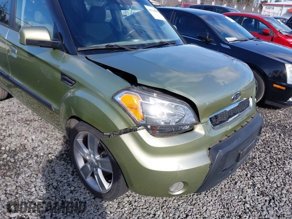 2010 Kia Soul + with VIN KNDJT2A24A7049671, listed as a IAAI auction lot 41736087 with 144,524 mi miles. Bid and sale history available at carsss.com. Image 6.