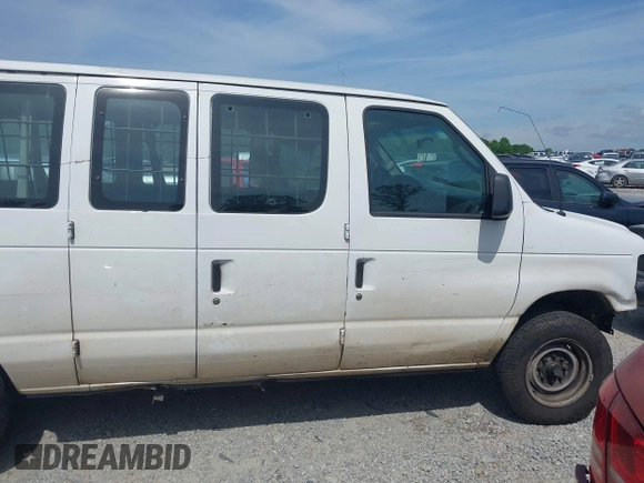 2008 Ford Econoline Passenger XL with VIN 1FBSS31L28DB06570, listed as a IAAI auction lot 42211661 with 339,623 mi miles and . Bid and sale history available at DreamBid. Image 13.