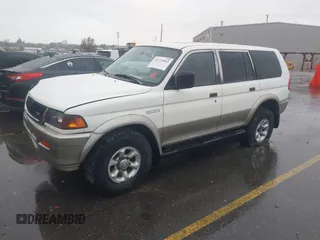 1998 Mitsubishi Montero Sport LS with VIN JA4MT31P1WP033671, listed as a IAAI auction lot 41725943 with 189,759 mi miles. Bid and sale history available at carsss.com. Image 2.