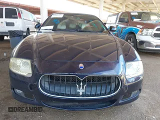 2010 Maserati Quattroporte z VIN ZAM39FKA0A0050132, wystawiony jako IAAI lot #42088375 z przebiegiem 76 631 mil mil oraz . Historia ofert i sprzedaży dostępna na DreamBid. Obrazek 6.