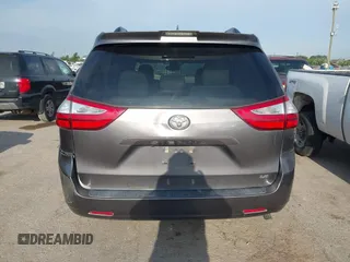 2018 Toyota Sienna LE Auto Access Seat with VIN 5TDKZ3DC2JS915905, listed as a IAAI auction lot 42027300 with 174,770 mi miles. Bid and sale history available at carsss.com. Image 16.