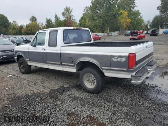 1993 Ford F-150 with VIN 1FTEX14N2PKB45522, listed as a Copart auction lot 76960484 with 210,886 mi miles and Clean Title. Bid and sale history available at carsss.com. Image 2.