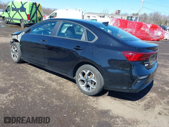 2021 Kia Forte FE with VIN 3KPF24AD1ME326593, listed as a IAAI auction lot 41816413 with 40,938 mi miles and . Bid and sale history available at carsss.com. Image 3.