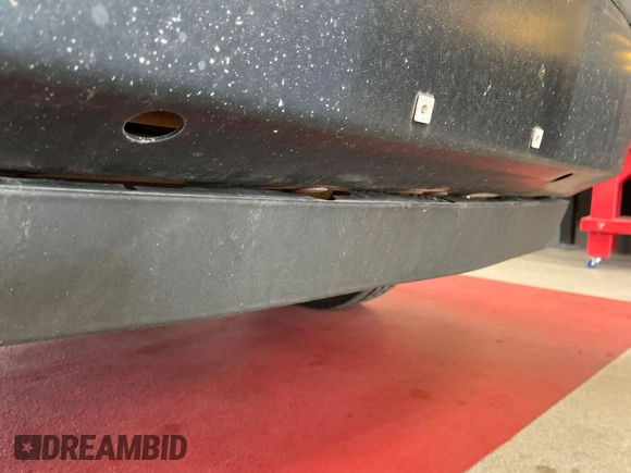 2014 Chevrolet Express Cargo with VIN 1GCWGFCA2E1184095, listed as a IAAI auction lot 42725036 with 270,636 mi miles and . Bid and sale history available at DreamBid. Image 34.