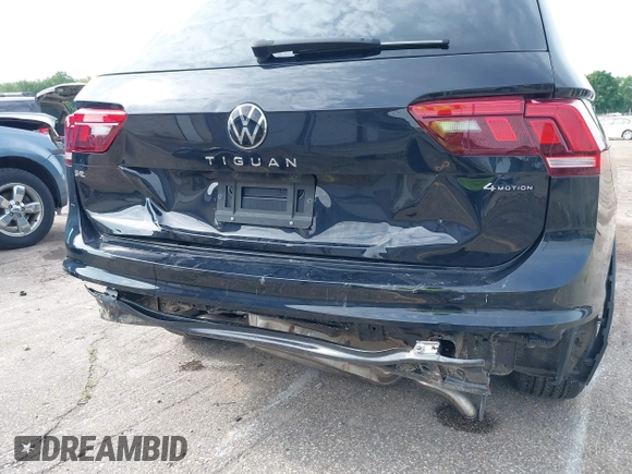 2023 Volkswagen Tiguan SE with VIN 3VVMB7AXXPM003447, listed as a IAAI auction lot 42566061 with 39,185 mi miles and . Bid and sale history available at DreamBid. Image 6.