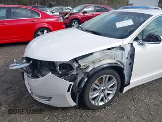 2015 Lincoln MKZ with VIN 3LN6L2G93FR610979, listed as a IAAI auction lot 41847966 with 184,166 mi miles. Bid and sale history available at carsss.com. Image 6.