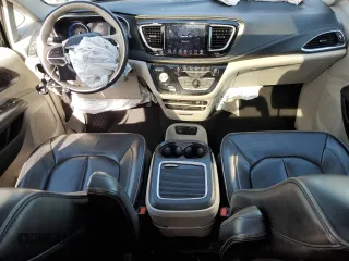 2020 Chrysler Pacifica Limited z VIN 2C4RC1GG1LR150619, wystawiony jako Copart lot #54388955 z przebiegiem 59 297 mil mil oraz Szkoda całkowita • Salvage title. Historia ofert i sprzedaży dostępna na DreamBid. Obrazek 8.