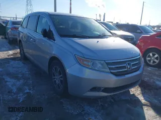 2013 Honda Odyssey EX-L с VIN 5FNRL5H67DB051992, выставлен на аукционе IAAI как лот 41410815 с пробегом 164 055 миль миль и . История ставок и продаж доступна на DreamBid. Изображение 1.