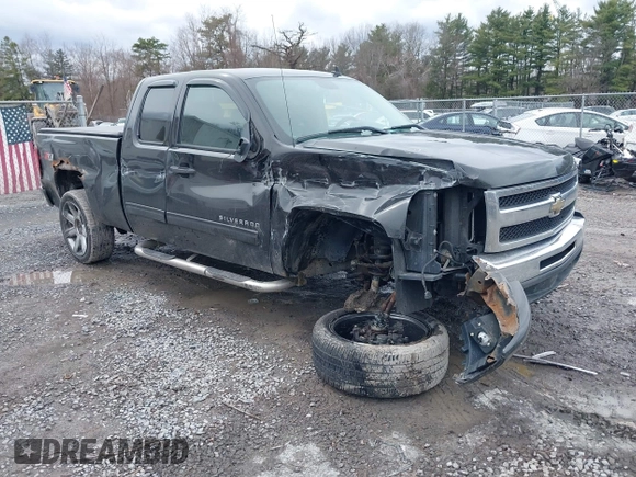 2011 Chevrolet Silverado 1500 LT with VIN 1GCRKSE39BZ300084, listed as a IAAI auction lot 41943867 with 157,056 mi miles and . Bid and sale history available at DreamBid. Image 1.