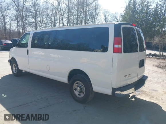 2016 Chevrolet Express Passenger LT with VIN 1GAZGPFGXG1284346, listed as a IAAI auction lot 41844084 with 74,555 mi miles and . Bid and sale history available at DreamBid. Image 3.