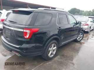 2018 Ford Explorer XLT с VIN 1FM5K7D8XJGA51731, выставлен на аукционе IAAI как лот 42381113 с пробегом 69 326 миль миль и . История ставок и продаж доступна на DreamBid. Изображение 4.