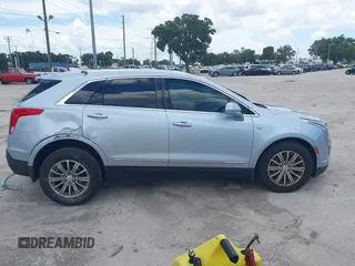 2017 Cadillac XT5 Luxury FWD z VIN 1GYKNBRSXHZ325914, wystawiony jako IAAI lot #42776412 z przebiegiem 85 014 mil mil oraz . Historia ofert i sprzedaży dostępna na DreamBid. Obrazek 13.