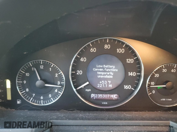2005 Mercedes-Benz E-Class 3.2L with VIN WDBUF65J55A613008, listed as a Copart auction lot 42048595 with 235,307 mi miles and Clean Title. Bid and sale history available at carsss.com. Image 9.