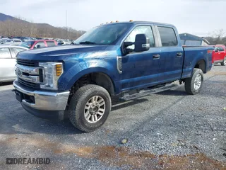 2018 Ford Super Duty F-250 SRW XL with VIN 1FT7W2B62JEB80712, listed as a IAAI auction lot 41593737 with 118,231 mi miles. Bid and sale history available at carsss.com. Image 2.