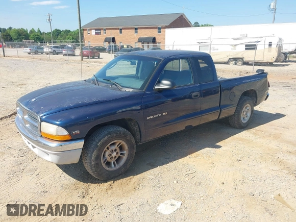 2000 Dodge Dakota with VIN 1B7GL22XXYS572706, listed as a IAAI auction lot 42211764 with 293,858 mi miles and . Bid and sale history available at DreamBid. Image 2.