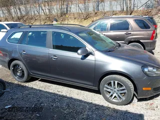 2014 Volkswagen Jetta SportWagen TDI with VIN 3VWML7AJ8EM601098, listed as a IAAI auction lot 41776232 with 139,969 mi miles. Bid and sale history available at carsss.com. Image 13.