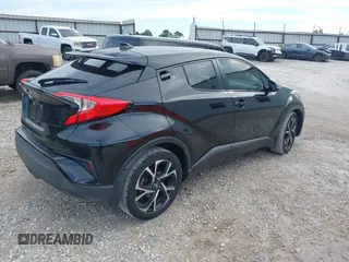 2018 Toyota C-HR XLE z VIN NMTKHMBX8JR008430, wystawiony jako IAAI lot #42635658 z przebiegiem 176 462 mil mil oraz . Historia ofert i sprzedaży dostępna na DreamBid. Obrazek 4.