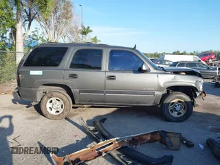 2001 Chevrolet Tahoe LS with VIN 1GNEC13T11R182692, listed as a IAAI auction lot 41511354 with 293,614 mi miles and . Bid and sale history available at DreamBid. Image 13.