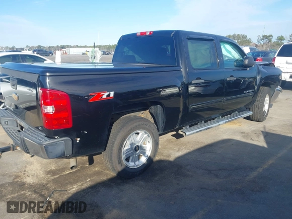 2013 Chevrolet Silverado 1500 LT with VIN 3GCPCSE08DG272209, listed as a IAAI auction lot 41739898 with 152,288 mi miles and . Bid and sale history available at DreamBid. Image 4.