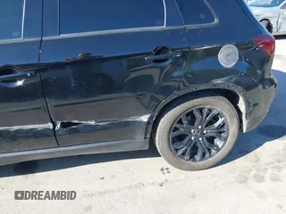 2019 Mitsubishi Outlander ES z VIN JA4AR3AU5KU016441, wystawiony jako IAAI lot #42122866 z przebiegiem 76 866 mil mil oraz . Historia ofert i sprzedaży dostępna na DreamBid. Obrazek 19.
