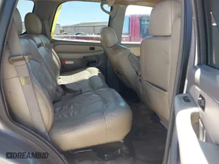 2002 Chevrolet Tahoe LT with VIN 1GNEC13ZX2J342136, listed as a IAAI auction lot 41826201 with 289,613 mi miles. Bid and sale history available at carsss.com. Image 8.