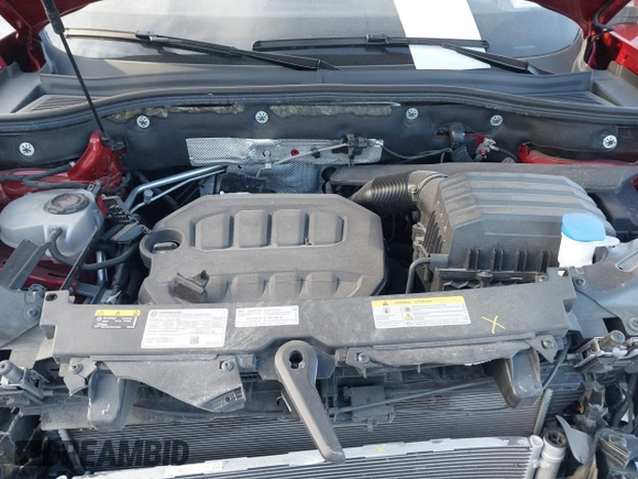 2024 Volkswagen Atlas SE with VIN 1V2KE2CA3RC222942, listed as a IAAI auction lot 41282255 with 16,001 mi miles and . Bid and sale history available at DreamBid. Image 10.