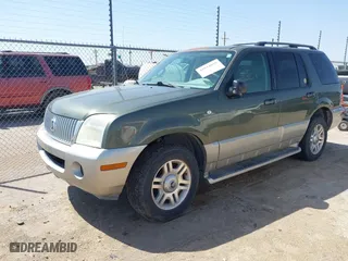 2003 Mercury Mountaineer Convenience with VIN 4M2ZU86K03ZJ05795, listed as a IAAI auction lot 42034035 with 204,332 mi miles. Bid and sale history available at carsss.com. Image 2.