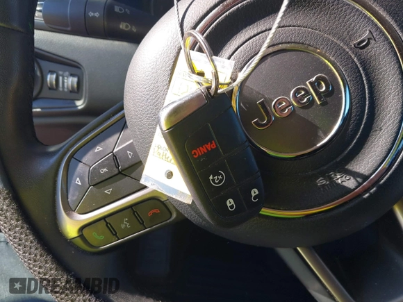 2022 Jeep Renegade Latitude with VIN ZACNJDB17NPN46406, listed as a IAAI auction lot 42230690 with 23,519 mi miles and . Bid and sale history available at DreamBid. Image 11.