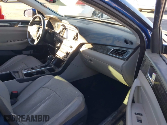2015 Hyundai Sonata 2.4L Sport with VIN 5NPE34AF5FH011725, listed as a IAAI auction lot 40838027 with 122,472 mi miles. Bid and sale history available at carsss.com. Image 5.