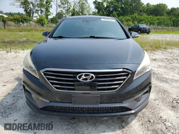 2015 Hyundai Sonata Sport z VIN 5NPE34AB3FH247769, wystawiony jako Copart lot #58968325 z przebiegiem 140 720 mil mil oraz Czysty tytuł • Clean title. Historia ofert i sprzedaży dostępna na DreamBid. Obrazek 5.