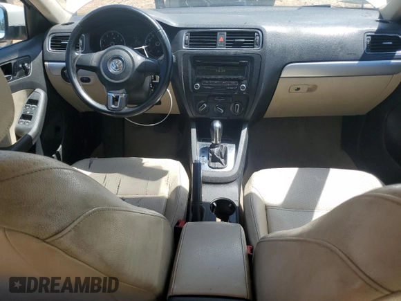 2013 Volkswagen Jetta SE с VIN 3VWDX7AJ0DM221837, выставлен на аукционе Copart как лот 52502565 с пробегом 148 730 миль миль и Списание • Salvage title. История ставок и продаж доступна на DreamBid. Изображение 8.