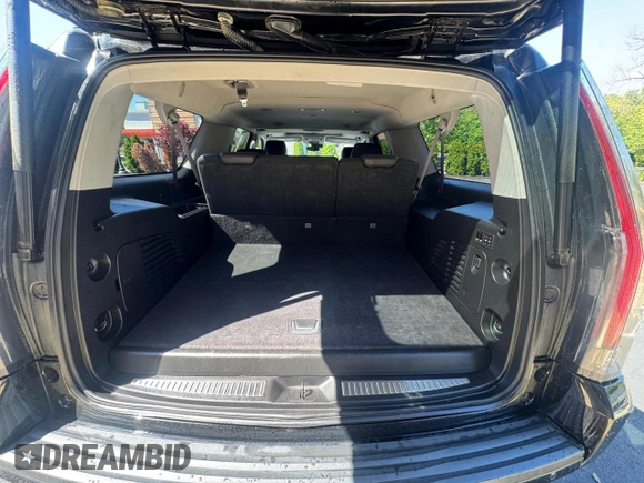 2017 Cadillac Escalade ESV Luxury z VIN 1GYS4HKJ8HR274470, wystawiony jako Copart lot #58011535 z przebiegiem 211 524 mil mil oraz Czysty tytuł • Clean title. Historia ofert i sprzedaży dostępna na DreamBid. Obrazek 8.