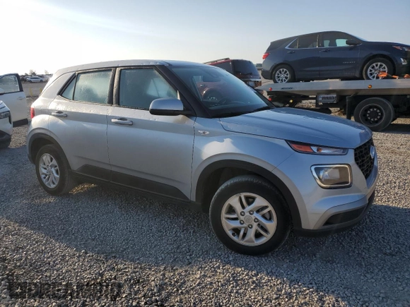 2022 Hyundai Venue SE with VIN KMHRB8A3XNU197179, listed as a Copart auction lot 50105935 with 21,350 mi miles and Salvage Title. Bid and sale history available at DreamBid. Image 4.