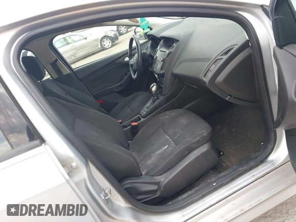 2016 Ford Focus SE with VIN 1FADP3F20GL228831, listed as a IAAI auction lot 42115033 with 106,975 mi miles. Bid and sale history available at carsss.com. Image 5.