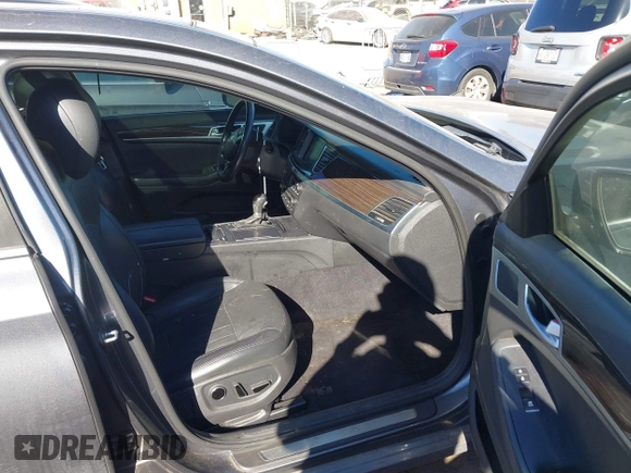 2015 Hyundai Genesis 3.8L z VIN KMHGN4JE1FU089897, wystawiony jako IAAI lot #41687367 z przebiegiem 110 974 mil mil oraz . Historia ofert i sprzedaży dostępna na DreamBid. Obrazek 5.