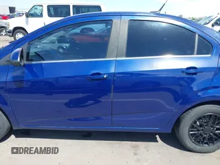 2013 Chevrolet Sonic LT with VIN 1G1JC5SG0D4168831, listed as a IAAI auction lot 42124531 with 149,096 mi miles and . Bid and sale history available at DreamBid. Image 14.