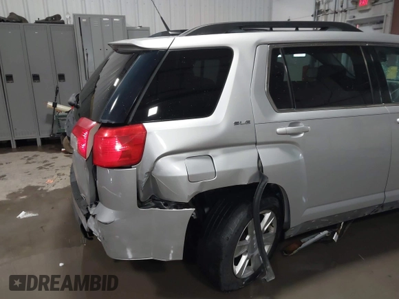 2010 GMC Terrain SLE-2 z VIN 2CTFLEEW0A6391742, wystawiony jako IAAI lot #41607448 z przebiegiem 181 922 mil mil oraz . Historia ofert i sprzedaży dostępna na DreamBid. Obrazek 6.