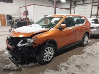 2017 Nissan Rogue SL with VIN JN8AT2MVXHW014000, listed as a IAAI auction lot 41836611 with 152,112 mi miles. Bid and sale history available at carsss.com. Image 2.