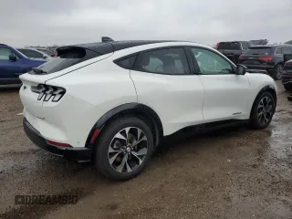 2022 Ford Mustang Mach-E Premium с VIN 3FMTK3R72NMA03426, выставлен на аукционе Copart как лот 86403874 с пробегом 25 891 миль миль и Списание • Salvage title. История ставок и продаж доступна на DreamBid. Изображение 3.