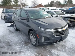 2022 Chevrolet Equinox LT with VIN 3GNAXUEV8NS215337, listed as a IAAI auction lot 41612344 with 42,464 mi miles. Bid and sale history available at carsss.com. Image 1.