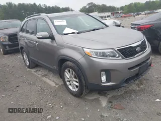 2015 Kia Sorento LX with VIN 5XYKTCA61FG573531, listed as a IAAI auction lot 42086854 with 226,393 mi miles. Bid and sale history available at carsss.com. Image 1.