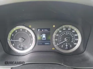 2021 Hyundai Venue SEL z VIN KMHRC8A32MU101718, wystawiony jako IAAI lot #42249456 z przebiegiem 36 800 mil mil oraz . Historia ofert i sprzedaży dostępna na DreamBid. Obrazek 7.