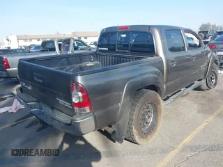 2013 Toyota Tacoma PreRunner z VIN 5TFJU4GN1DX046628, wystawiony jako IAAI lot #41216083 z przebiegiem Nie podano mil oraz . Historia ofert i sprzedaży dostępna na DreamBid. Obrazek 4.