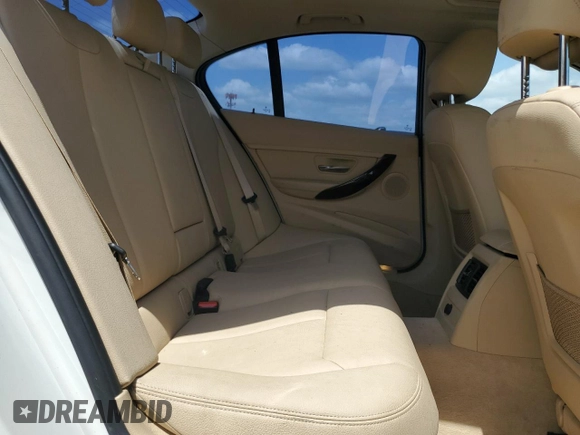 2014 BMW 3 Series 328i with VIN WBA3C1C5XEK111181, listed as a Copart auction lot 54381165 with 98,280 mi miles and Salvage title. Bid and sale history available at DreamBid. Image 10.