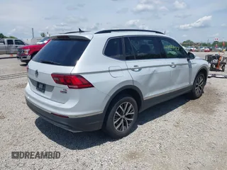 2018 Volkswagen Tiguan SEL z VIN 3VV2B7AX6JM195125, wystawiony jako IAAI lot #42523047 z przebiegiem 73 926 mil mil oraz . Historia ofert i sprzedaży dostępna na DreamBid. Obrazek 4.