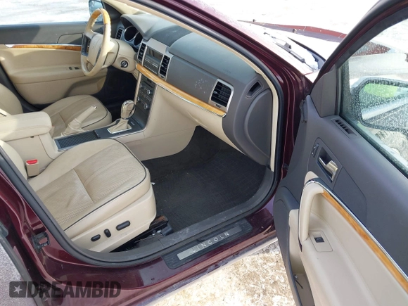 2012 Lincoln MKZ with VIN 3LNHL2GC8CR819568, listed as a IAAI auction lot 41377525 with 116,225 mi miles. Bid and sale history available at carsss.com. Image 5.