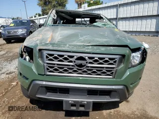 2023 Nissan Frontier SV with VIN 1N6ED1EJ3PN600832, listed as a Copart auction lot 68518434 with 17,471 mi miles and Salvage Title. Bid and sale history available at carsss.com. Image 5.