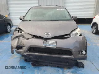 2017 Toyota Sienna XLE z VIN 5TDDZ3DC0HS188413, wystawiony jako Copart lot #53560135 z przebiegiem 187 950 mil mil oraz Szkoda całkowita • Salvage title. Historia ofert i sprzedaży dostępna na DreamBid. Obrazek 5.